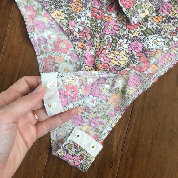 EUC H&M Floral Bodysuit - Picture 8 of 9